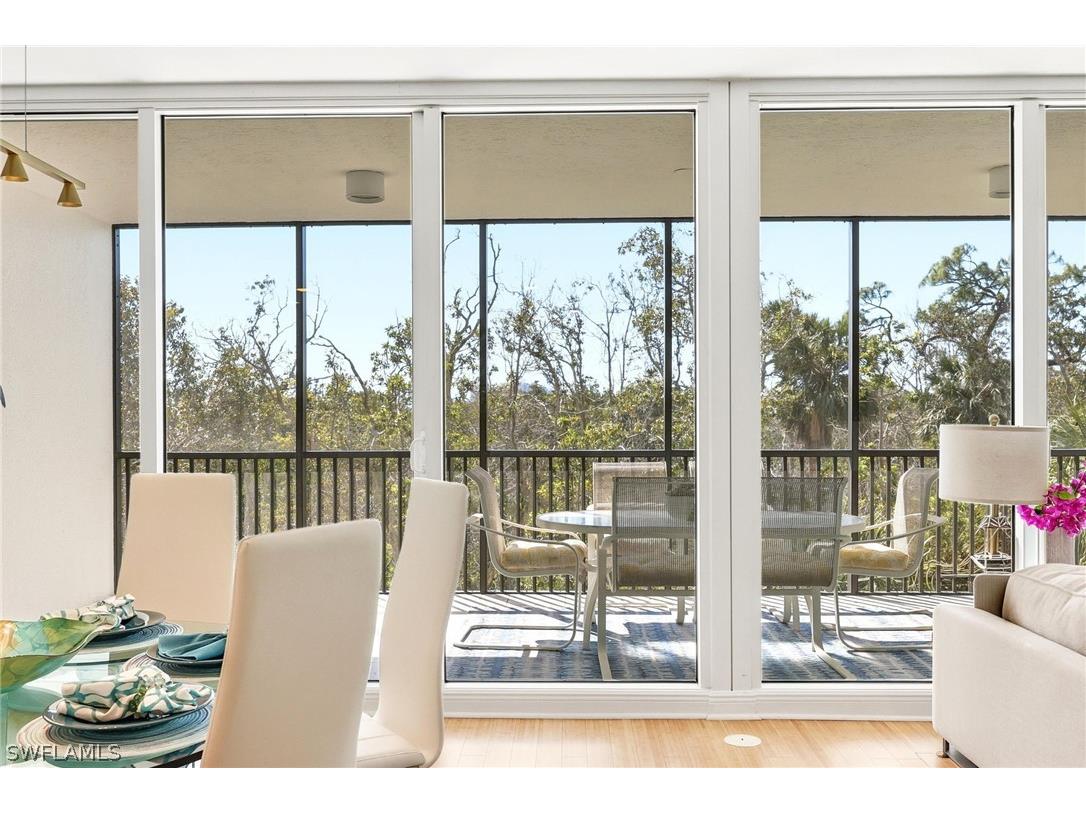 455 Cove Tower Drive #303 Naples FL 34110 226010393 image8