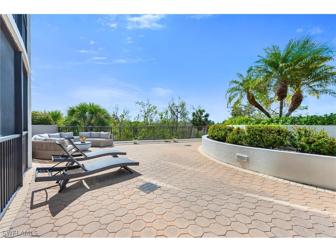 455 Cove Tower Drive #304 Naples FL 34110 226010218 image19