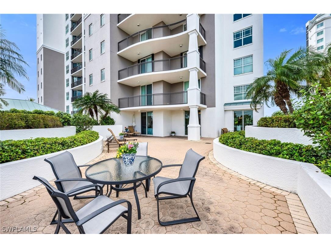 455 Cove Tower Drive #304 Naples FL 34110 226010218 image22