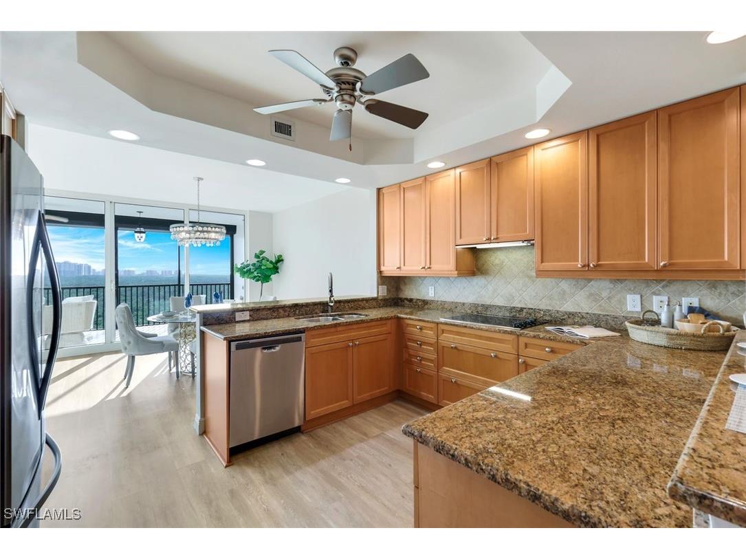 455 Cove Tower Drive #902 Naples FL 34110 225076311 image14