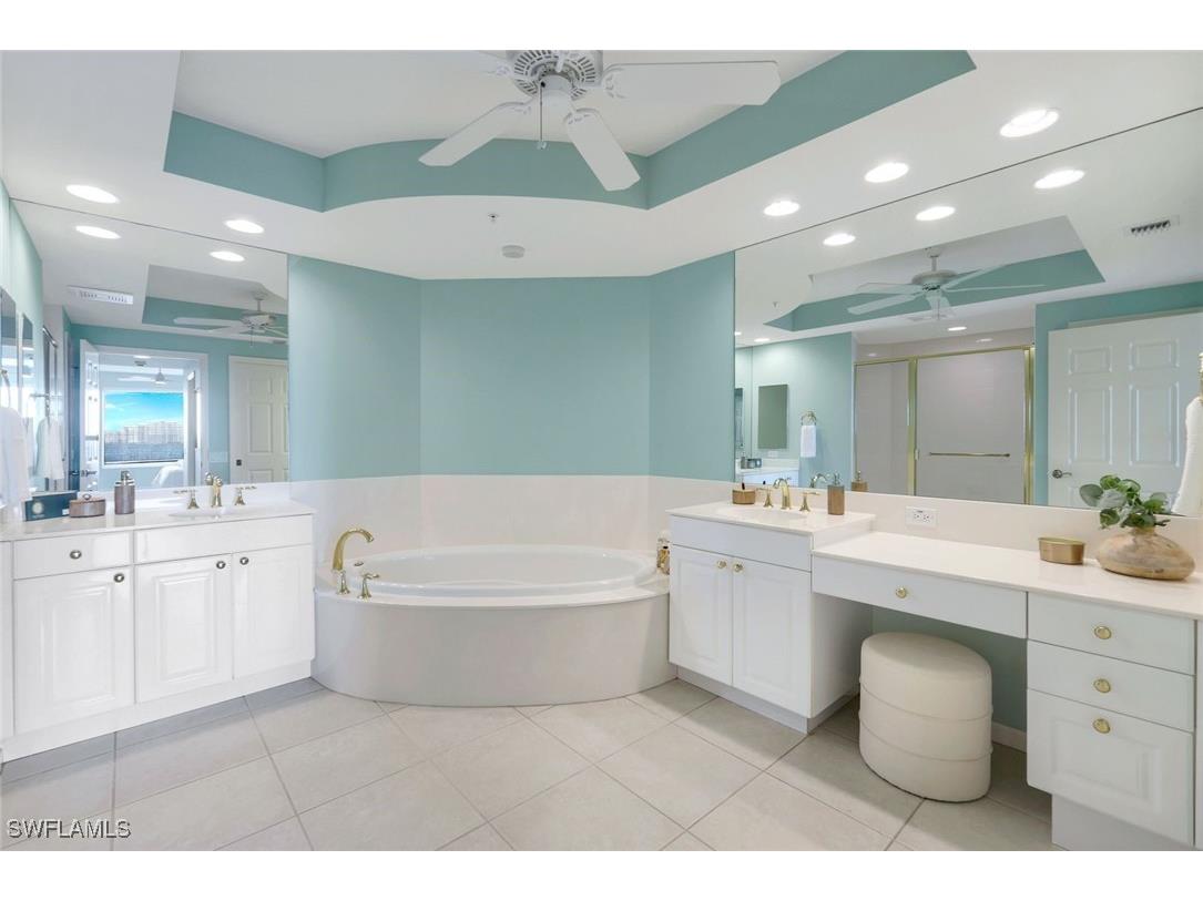 455 Cove Tower Drive #902 Naples FL 34110 225076311 image23