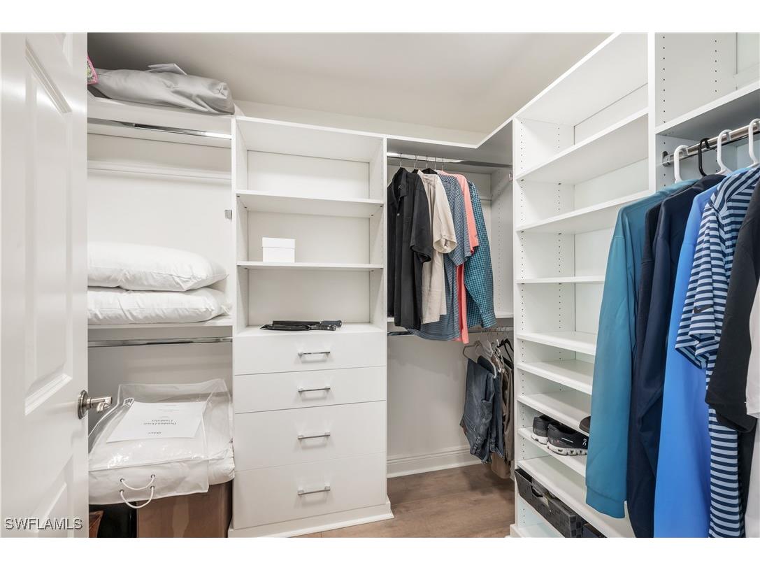 455 Cove Tower Drive #903 Naples FL 34110 224094924 image17