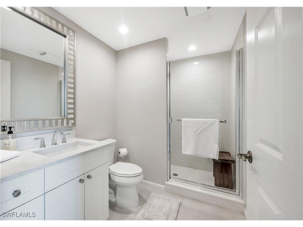 455 Cove Tower Drive #903 Naples FL 34110 224094924 image20