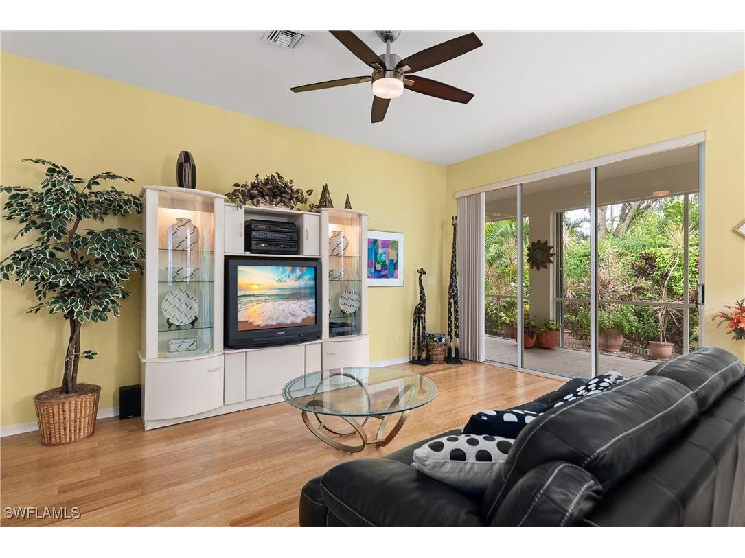 455 Crossfield Circle #71 Naples FL 34104 225081960 image4