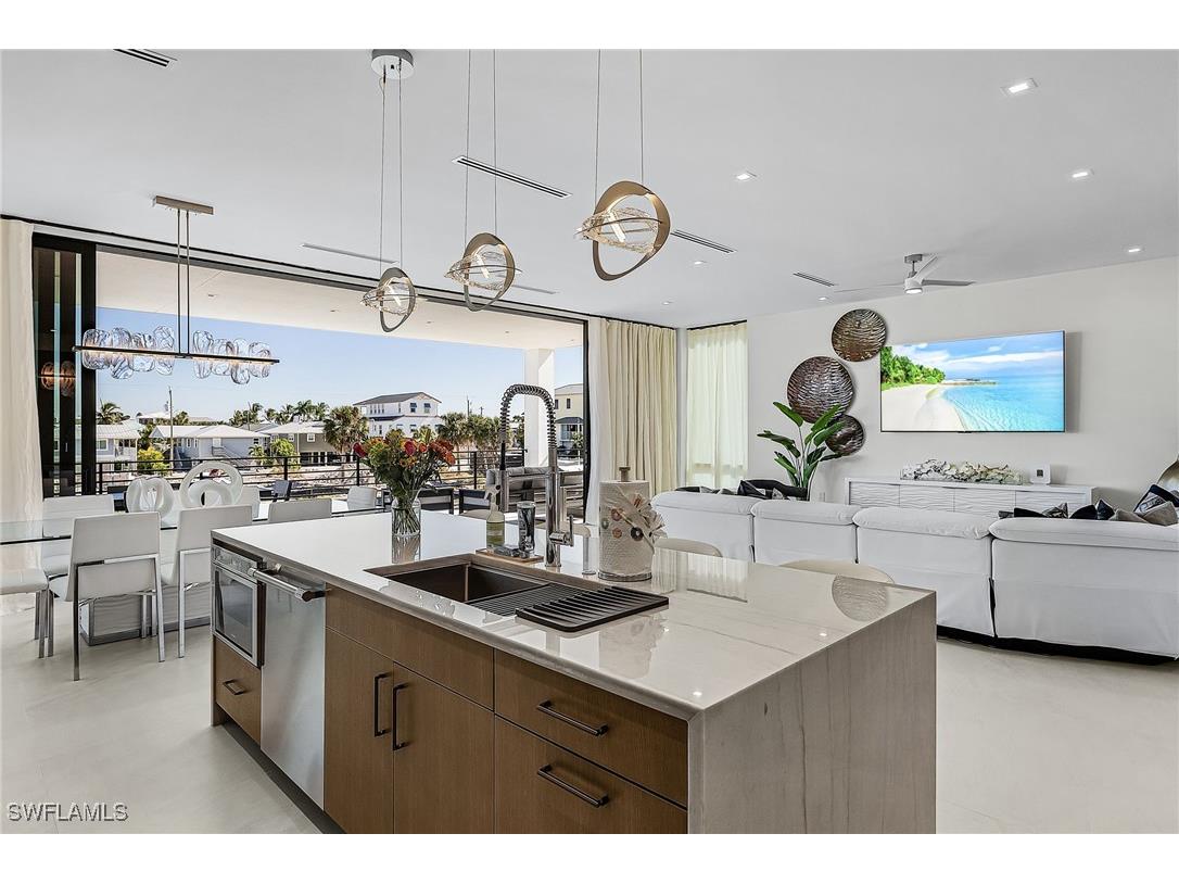 455 Palermo Circle Fort Myers Beach FL 33931 226001197 image12