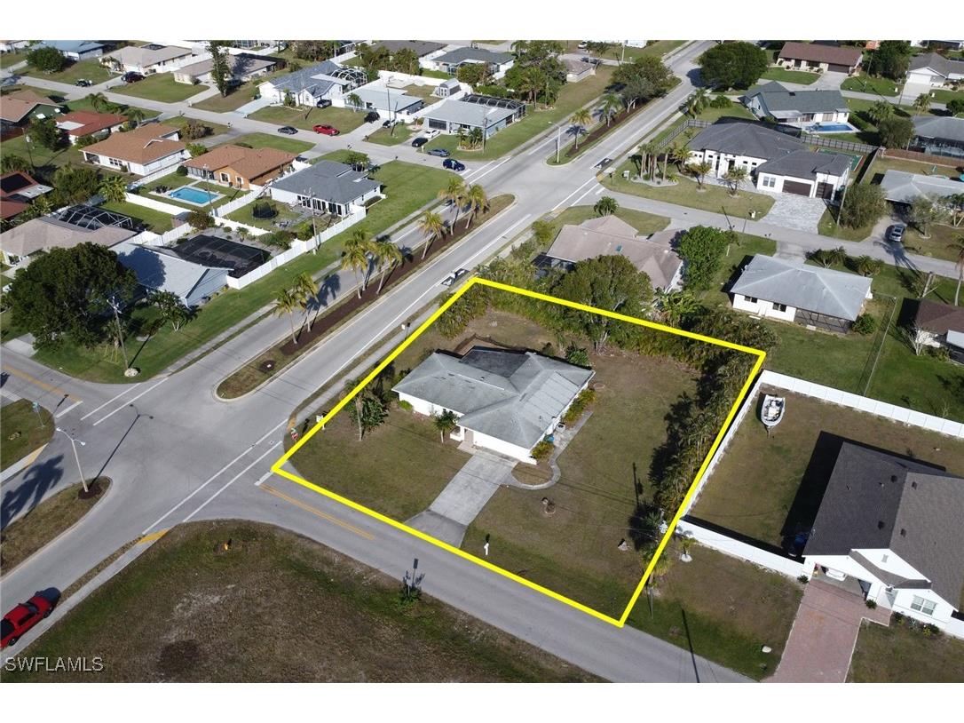 455 SE 16th Place Cape Coral FL 33990 225012612 image1