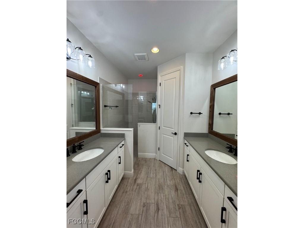 4550 Mystic Blue Way Fort Myers FL 33966 2025013654 image8