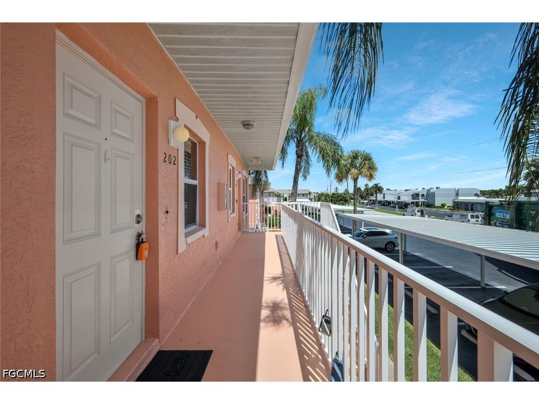 4550 SE 5th Place #202 Cape Coral FL 33904 2026024466 image25