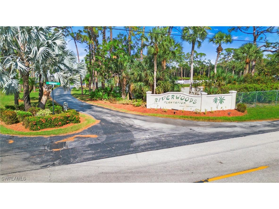 4550 Split Log Lane E Estero FL 33928 225064768 image1