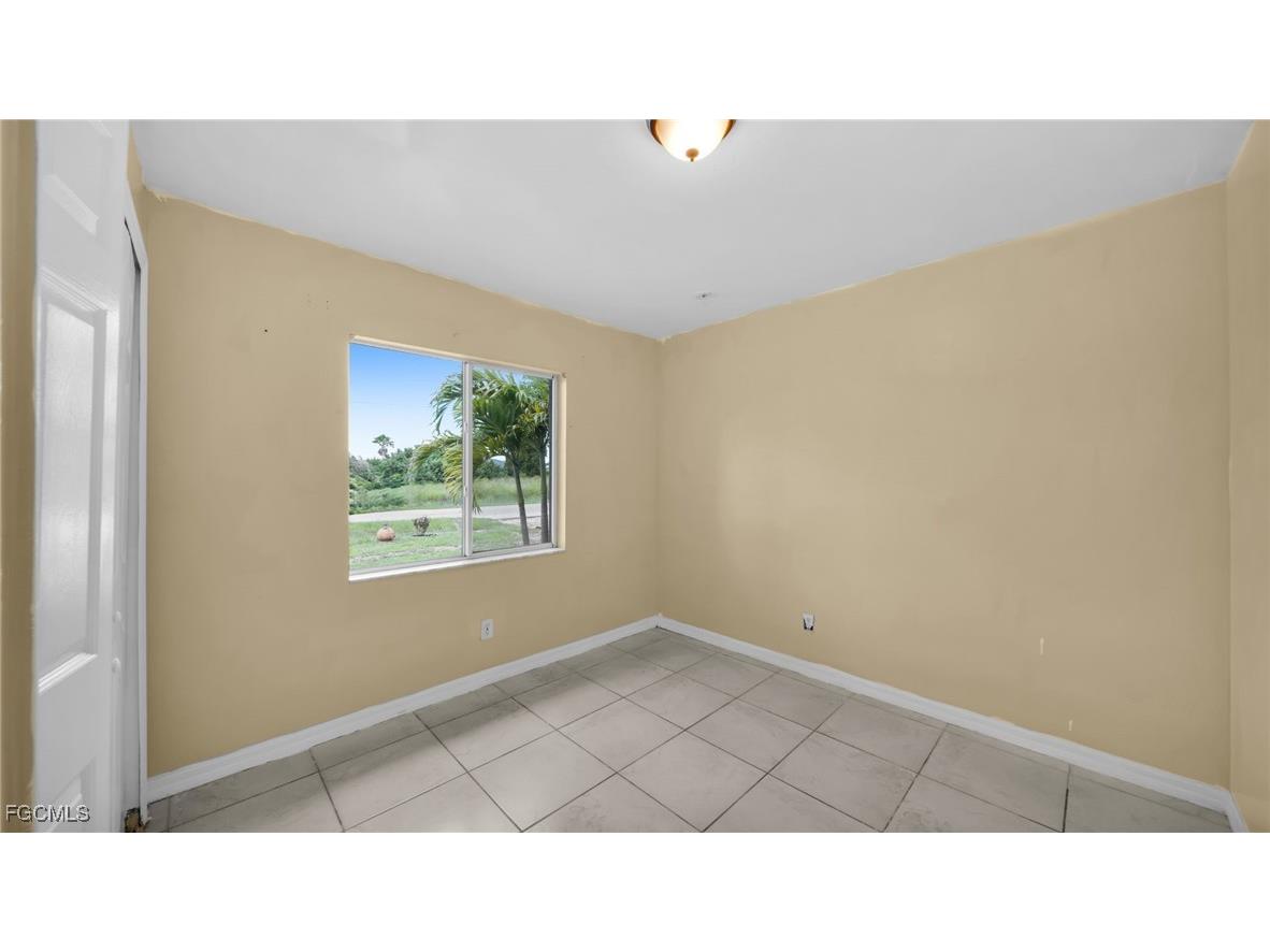 4551 22nd Street SW Lehigh Acres FL 33973 2025003906 image2