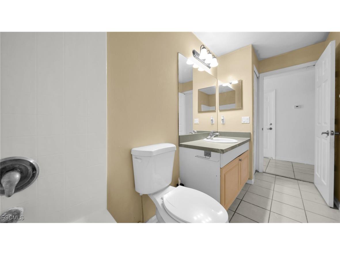 4551 22nd Street SW Lehigh Acres FL 33973 2025003906 image3