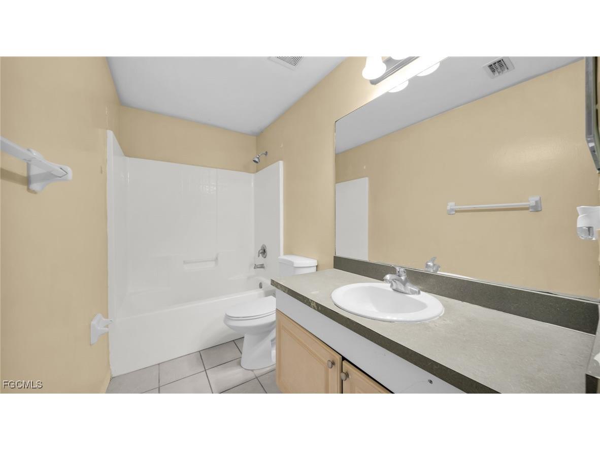 4551 22nd Street SW Lehigh Acres FL 33973 2025003906 image4