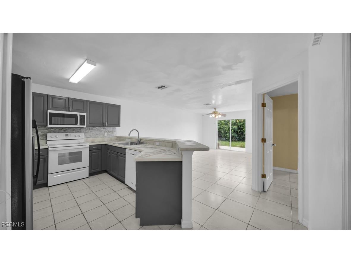 4551 22nd Street SW Lehigh Acres FL 33973 2025003906 image7