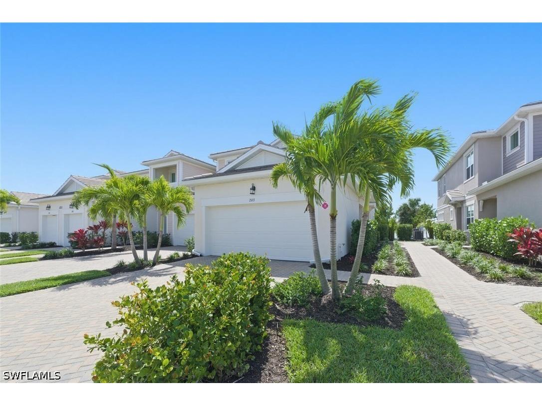 4551 Arboretum Circle #203 Naples FL 34112 226022990 image6