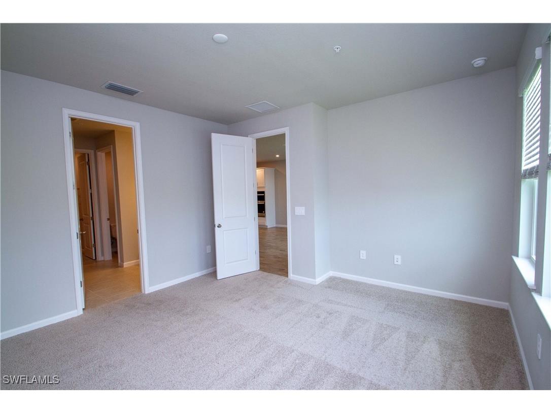 4551 Arboretum Circle #202 Naples FL 34112 225074101 image33