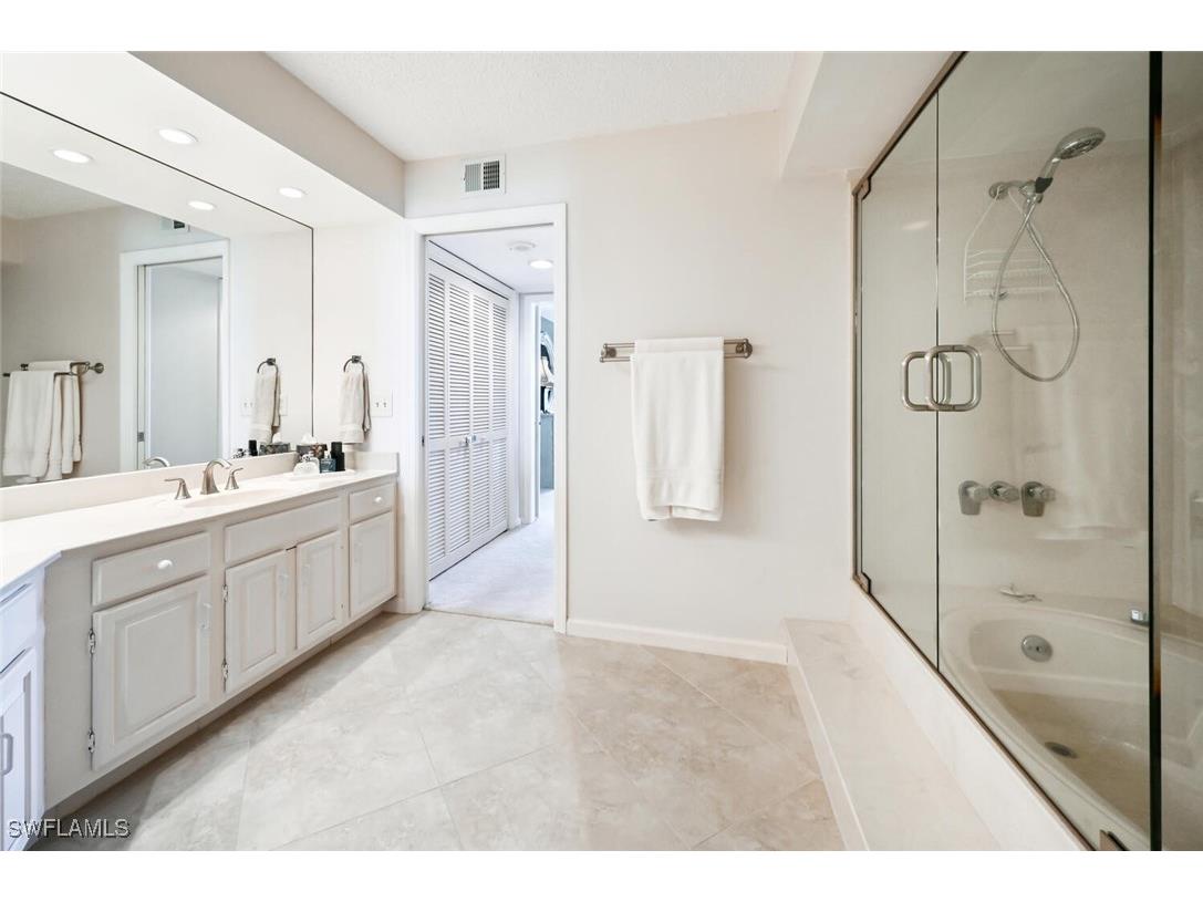 4551 Gulf Shore Boulevard N #1001 Naples FL 34103 225057570 image16