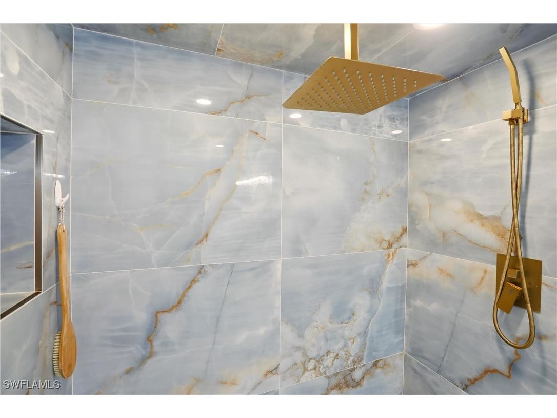 4551 Gulf Shore Boulevard N #1500 Naples FL 34103 226004160 image31