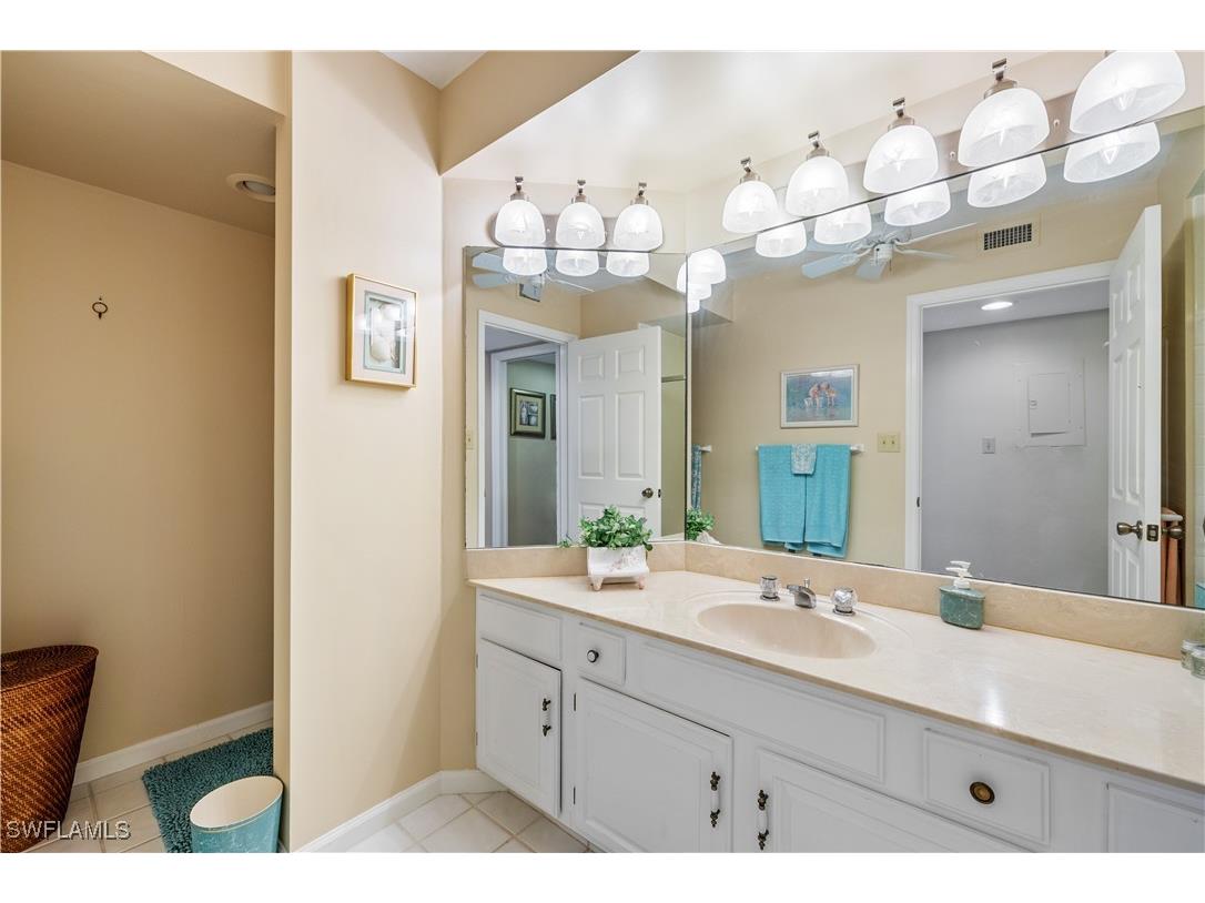 4551 Gulf Shore Boulevard N #1506 Naples FL 34103 226004523 image14