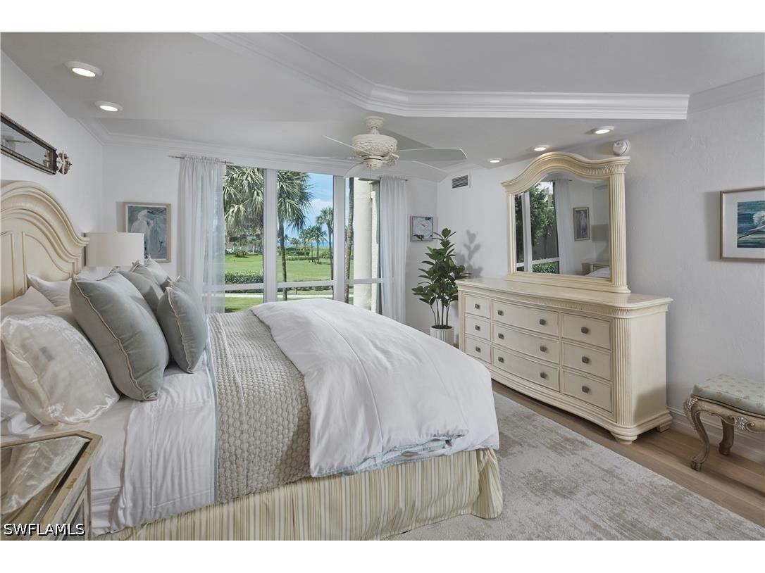 4551 Gulf Shore Boulevard N #204 Naples FL 34103 226019778 image17