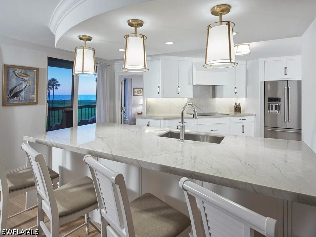 4551 Gulf Shore Boulevard N #204 Naples FL 34103 226019778 image3