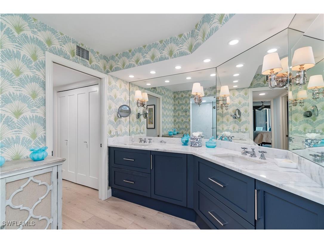 4551 Gulf Shore Boulevard N #205 Naples FL 34103 225076519 image12