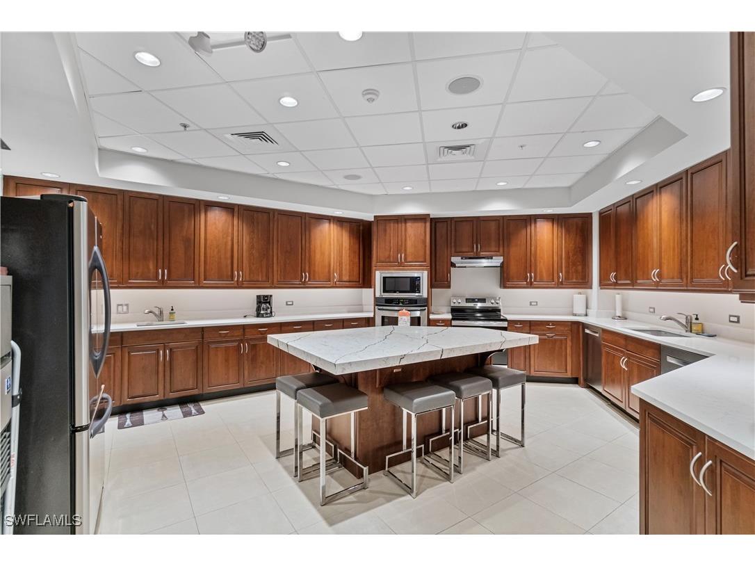 4551 Gulf Shore Boulevard N #205 Naples FL 34103 225076519 image36