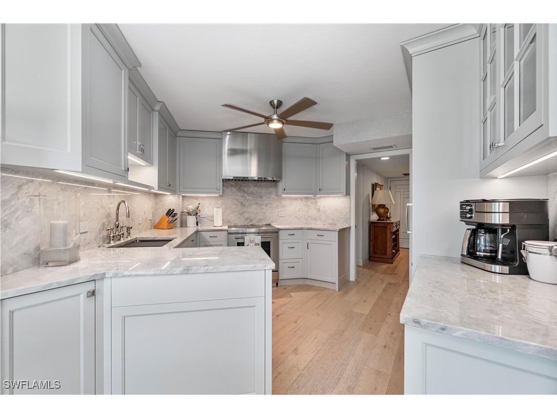 4551 Gulf Shore Boulevard N #205 Naples FL 34103 225076519 image8