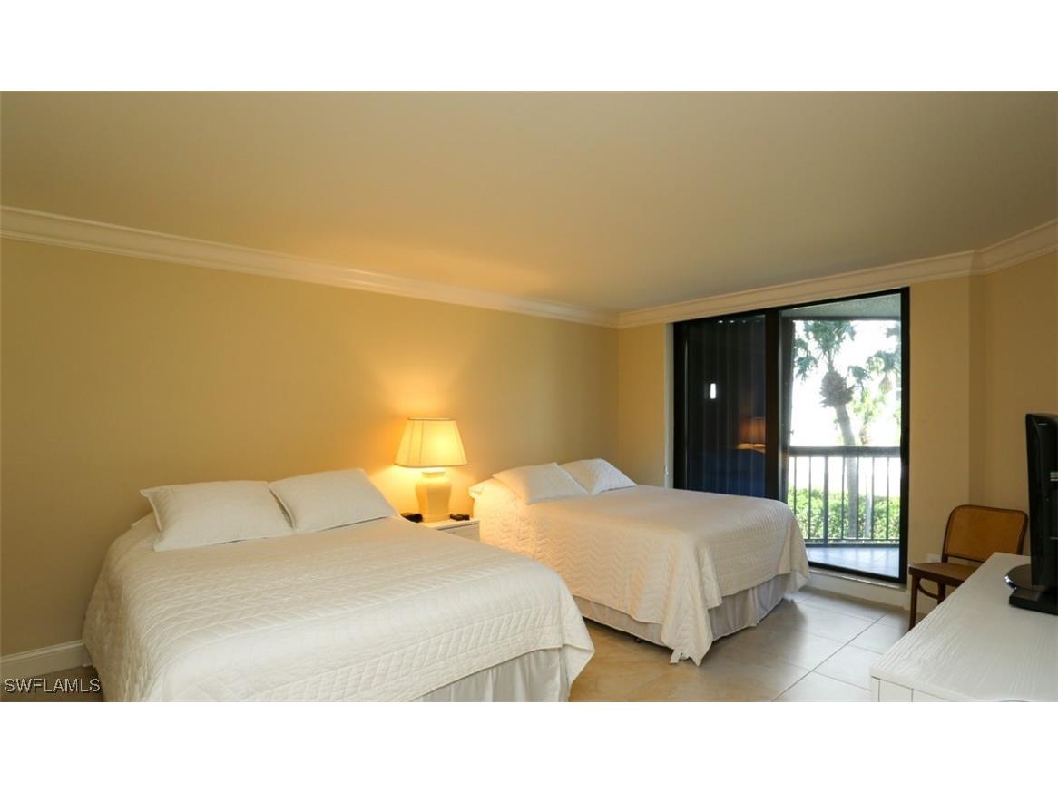 4551 Gulf Shore Boulevard N #301 Naples FL 34103 225070283 image29