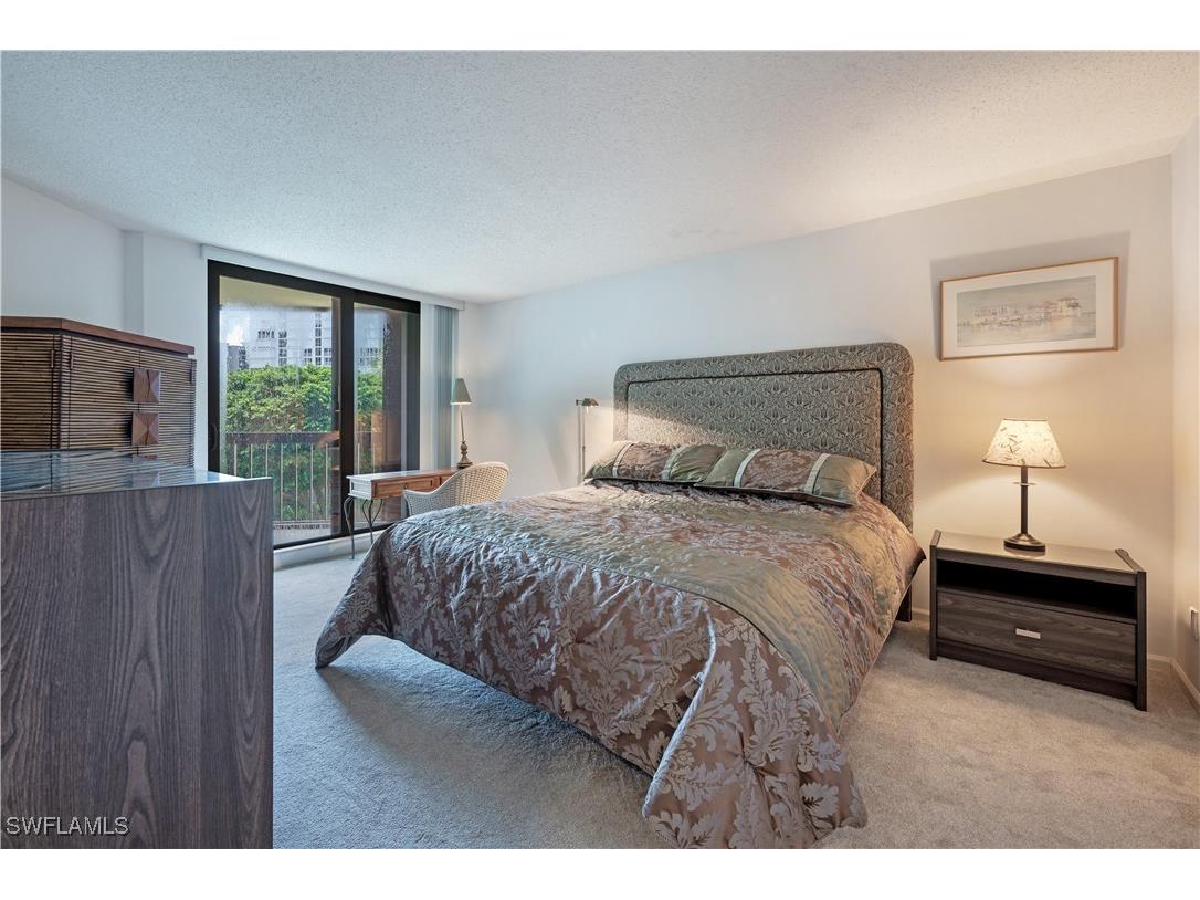 4551 Gulf Shore Boulevard N #306 Naples FL 34103 225066643 image26