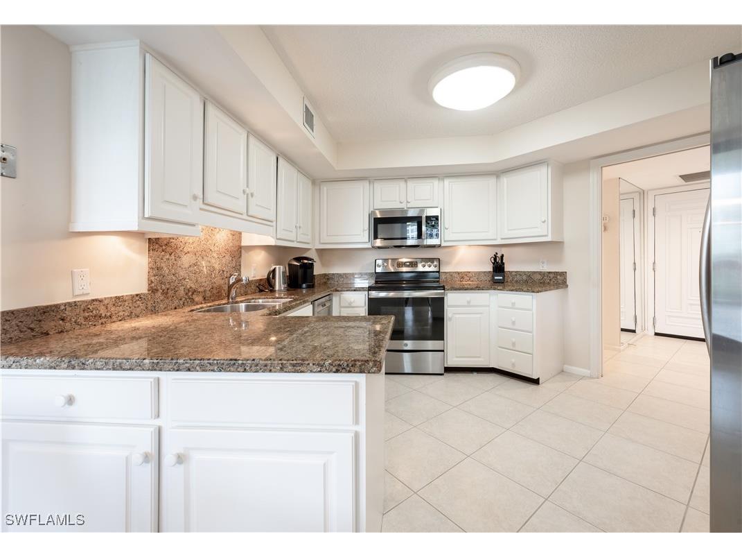 4551 Gulf Shore Boulevard N #306 Naples FL 34103 225070889 image19