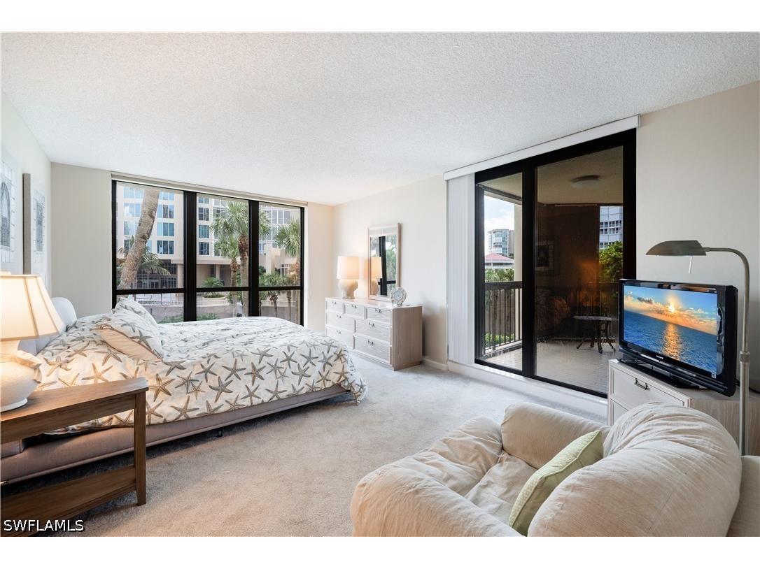 4551 Gulf Shore Boulevard N #306 Naples FL 34103 226022492 image20