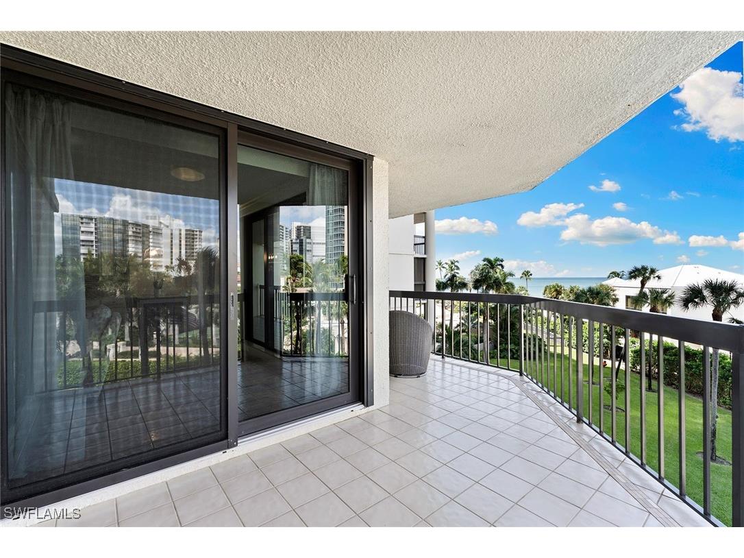 4551 Gulf Shore Boulevard N #400 Naples FL 34103 225074940 image16