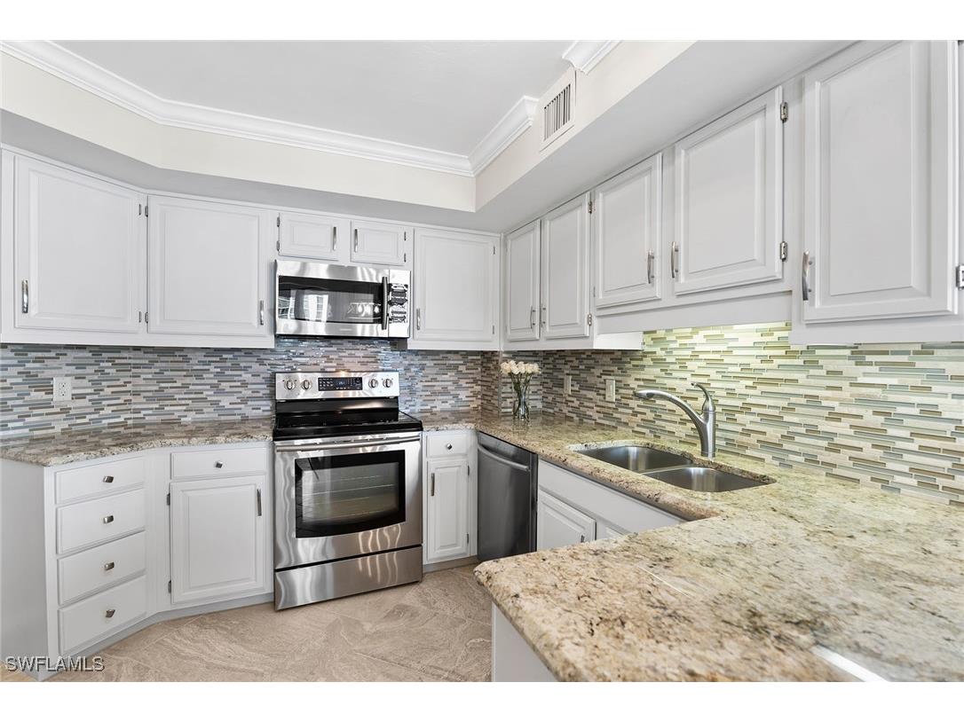 4551 Gulf Shore Boulevard N #400 Naples FL 34103 225074940 image8