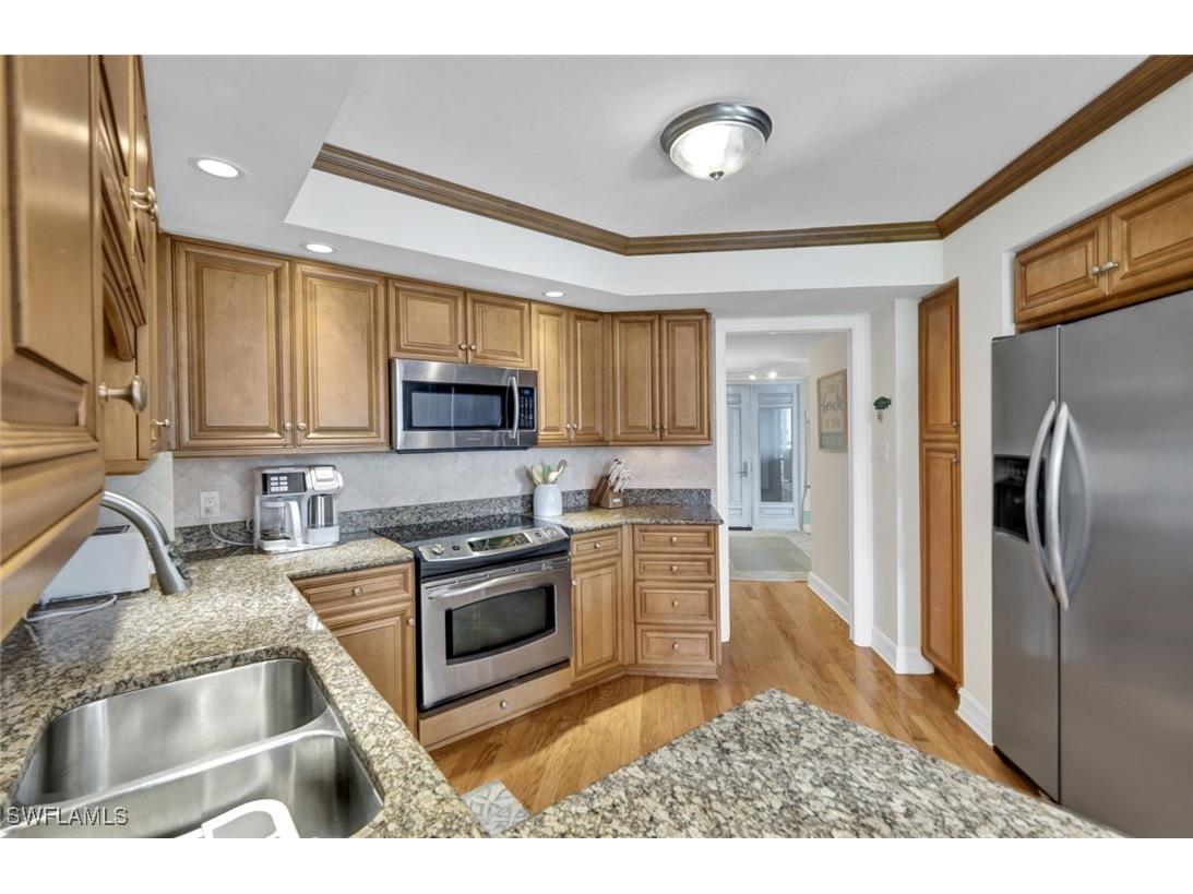 4551 Gulf Shore Boulevard N #505 Naples FL 34103 225081424 image10