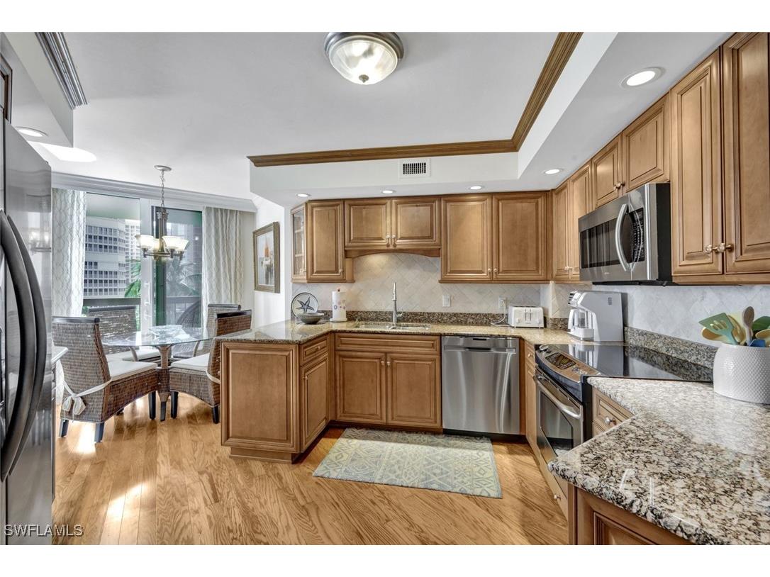 4551 Gulf Shore Boulevard N #505 Naples FL 34103 225081424 image12