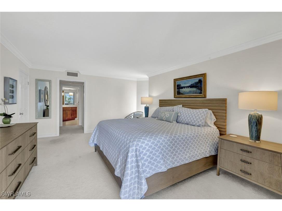 4551 Gulf Shore Boulevard N #505 Naples FL 34103 225081424 image18