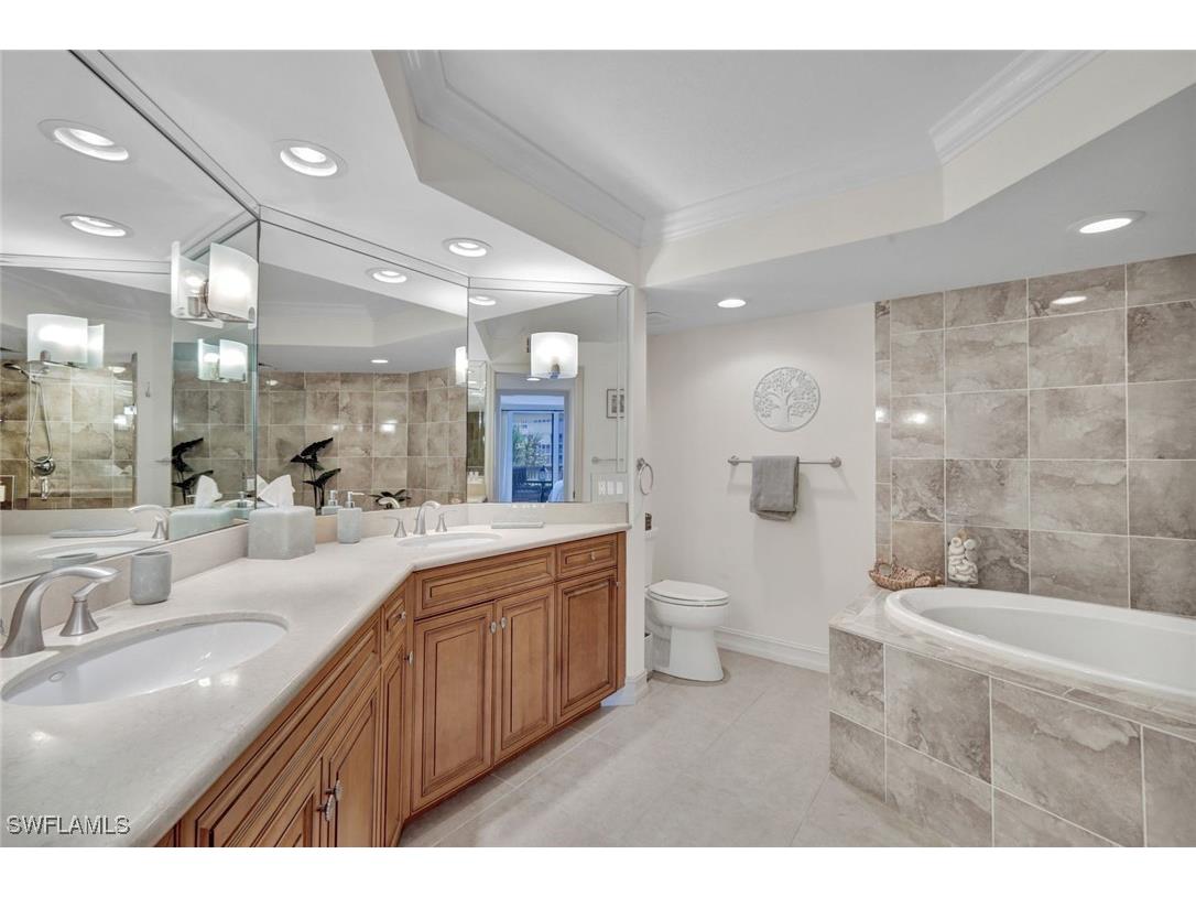 4551 Gulf Shore Boulevard N #505 Naples FL 34103 225081424 image19