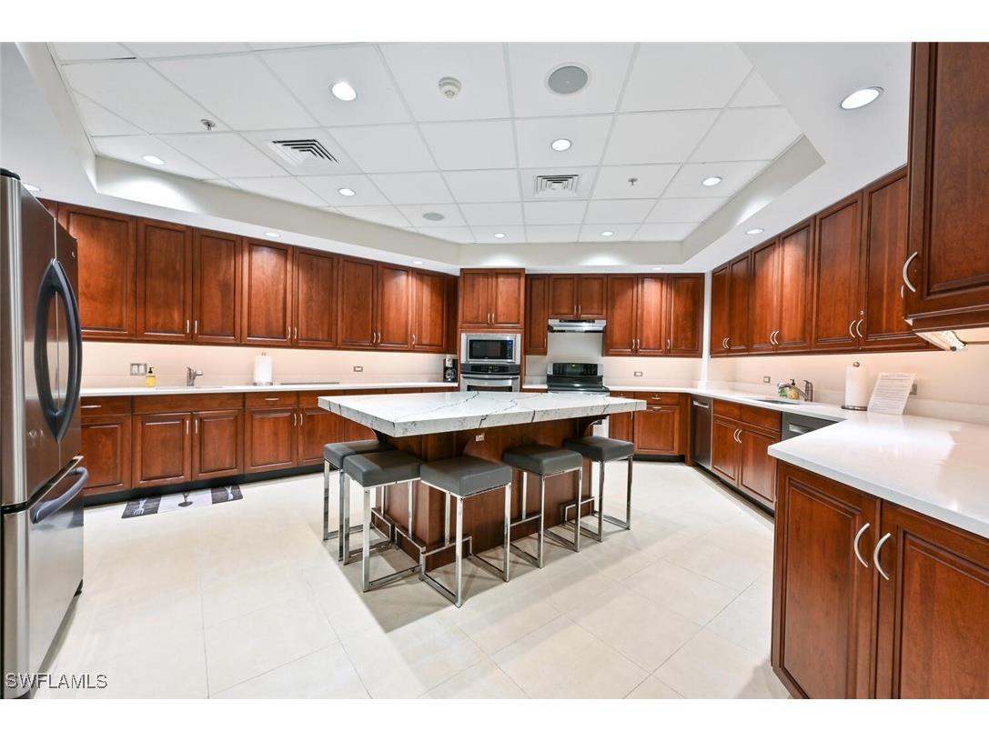 4551 Gulf Shore Boulevard N #605 Naples FL 34103 224084261 image45