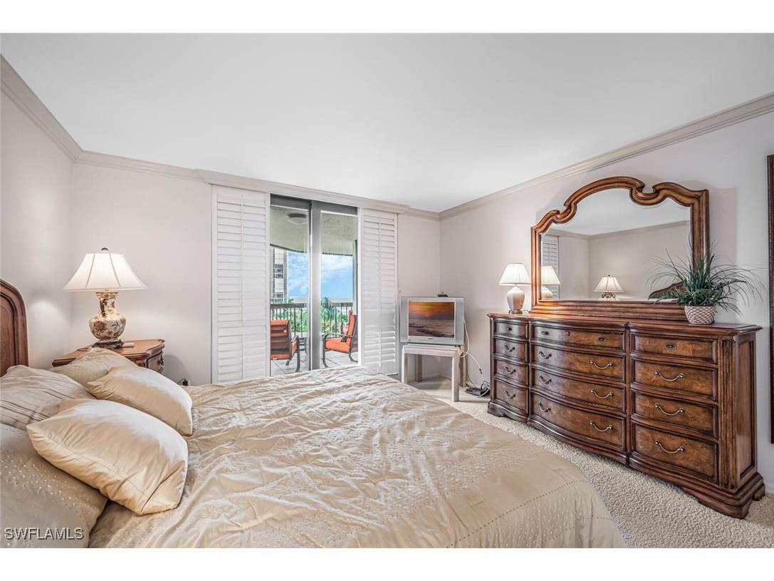 4551 Gulf Shore Boulevard N #605 Naples FL 34103 225068797 image18