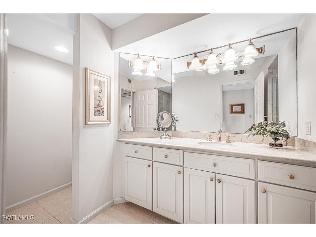 4551 Gulf Shore Boulevard N #605 Naples FL 34103 225068797 image26