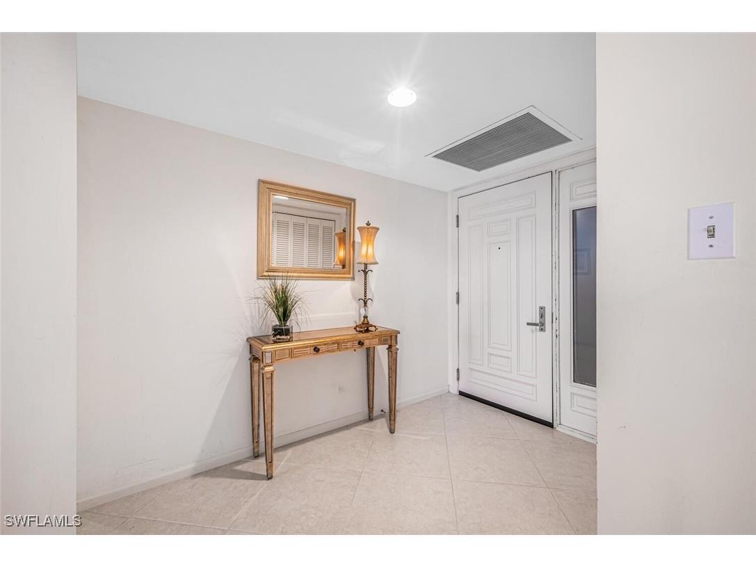 4551 Gulf Shore Boulevard N #605 Naples FL 34103 225068797 image29