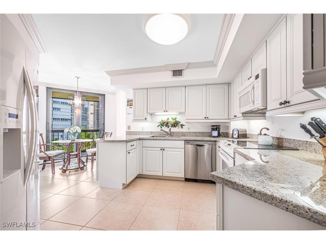 4551 Gulf Shore Boulevard N #605 Naples FL 34103 225068797 image9