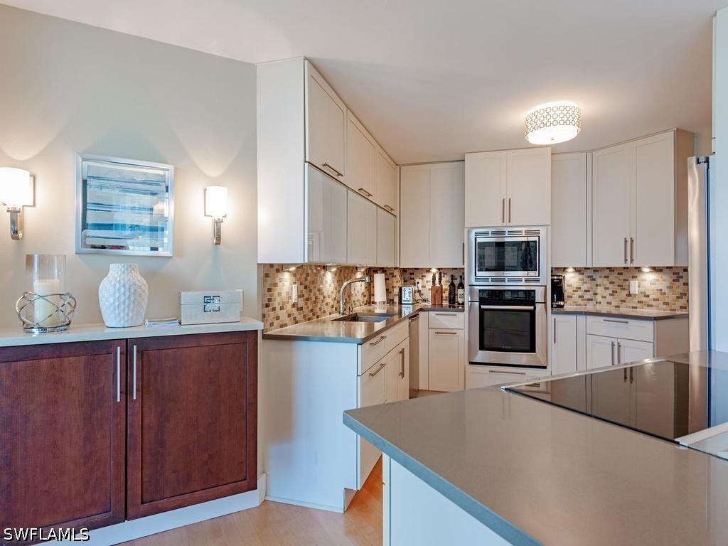 4551 Gulf Shore Boulevard N #606 Naples FL 34103 226019245 image4