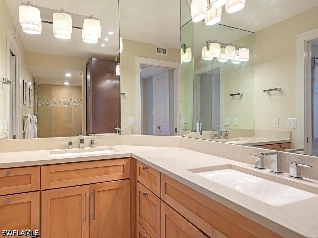 4551 Gulf Shore Boulevard N #606 Naples FL 34103 226019245 image9