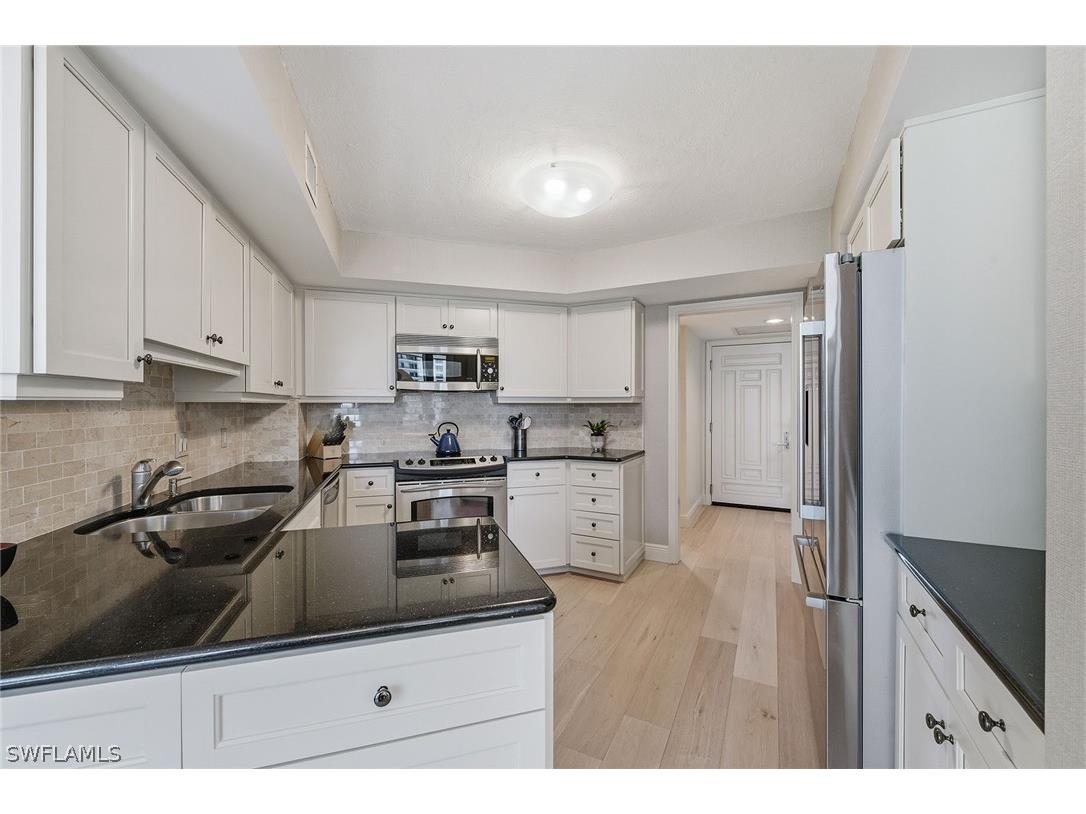 4551 Gulf Shore Boulevard N #706 Naples FL 34103 226011986 image6