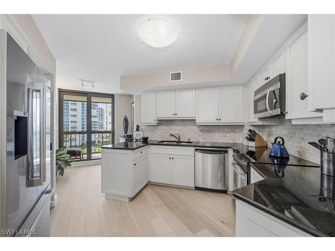 4551 Gulf Shore Boulevard N #706 Naples FL 34103 226011986 image7