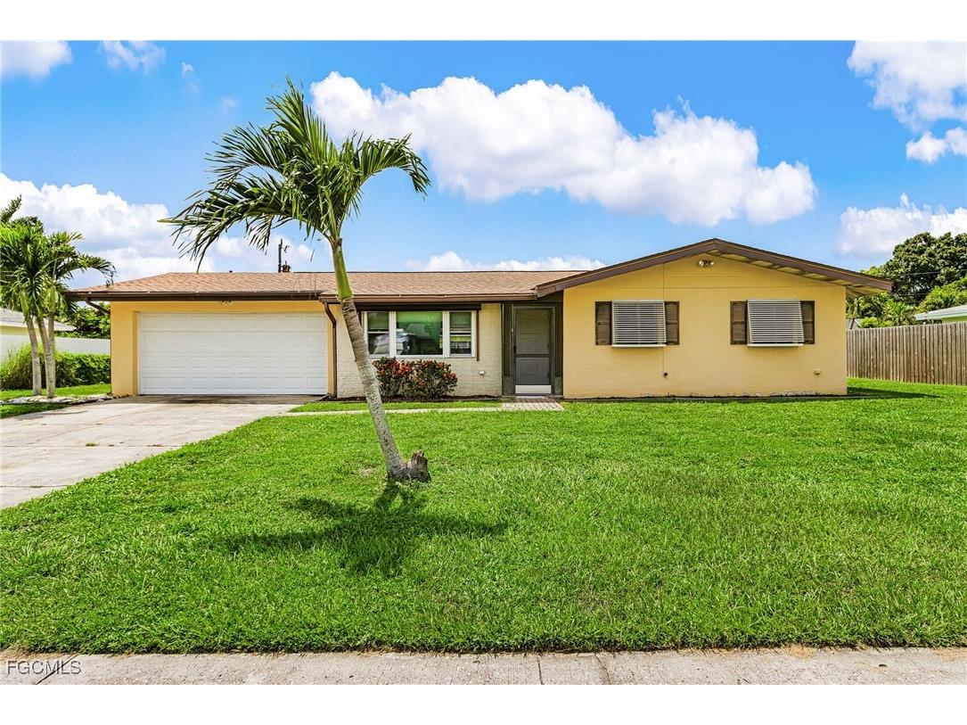 4555 Vinsetta Avenue North Fort Myers FL 33903 2025006595 image1