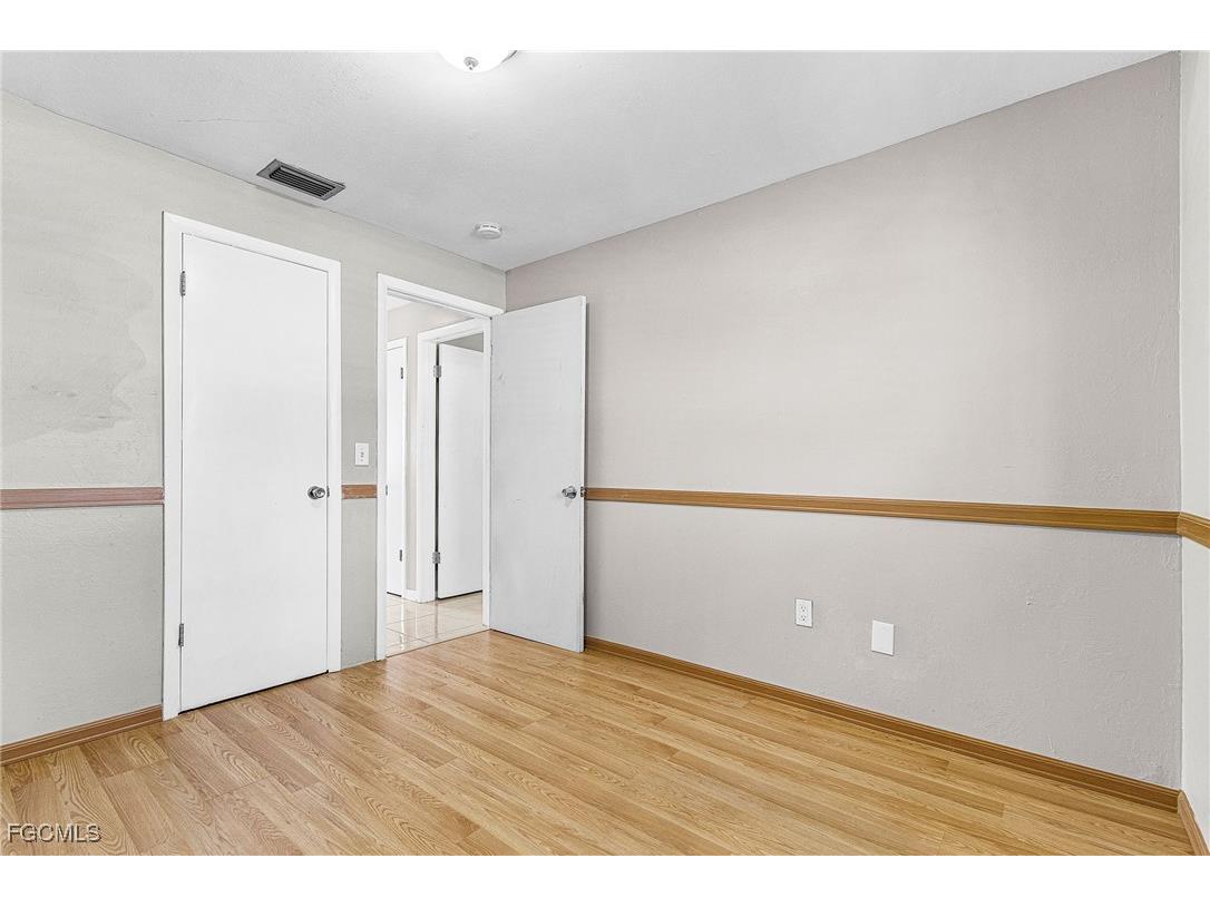 4555 Vinsetta Avenue North Fort Myers FL 33903 2025006595 image15