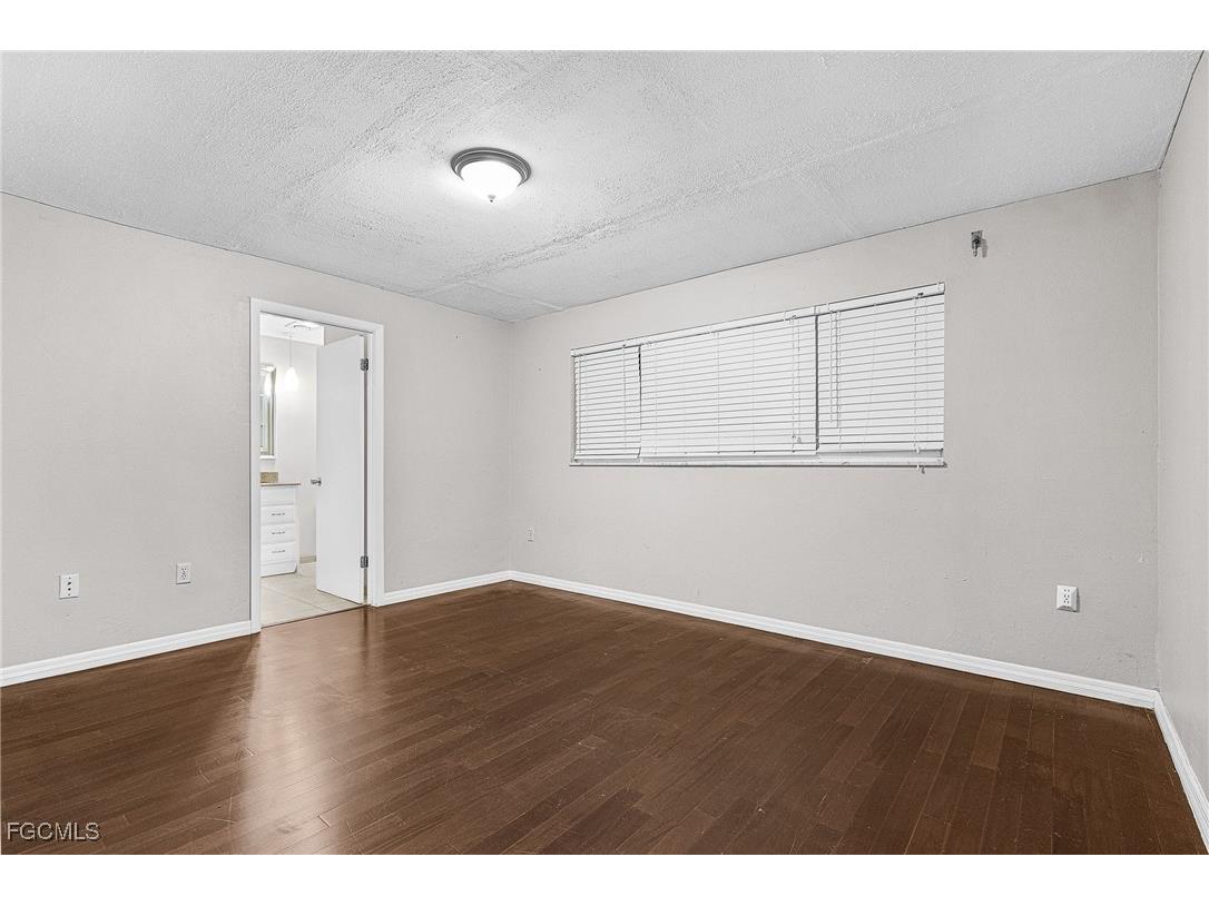 4555 Vinsetta Avenue North Fort Myers FL 33903 2025006595 image18