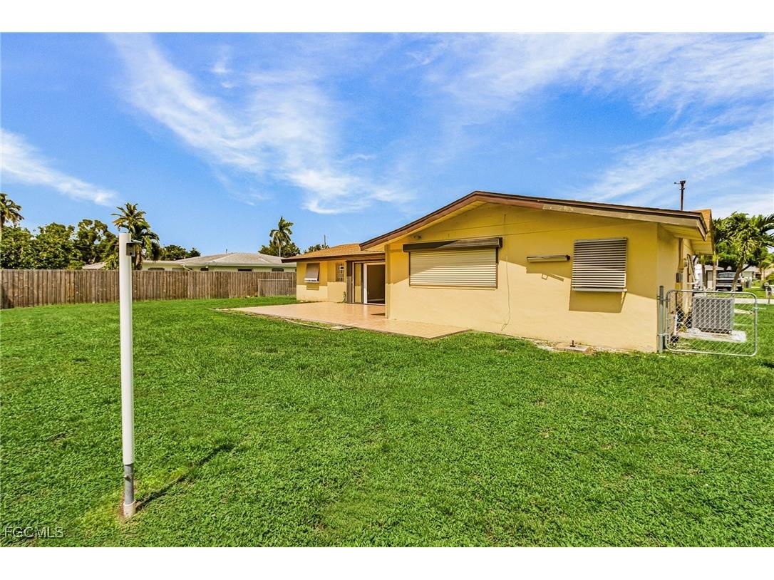 4555 Vinsetta Avenue North Fort Myers FL 33903 2025006595 image23